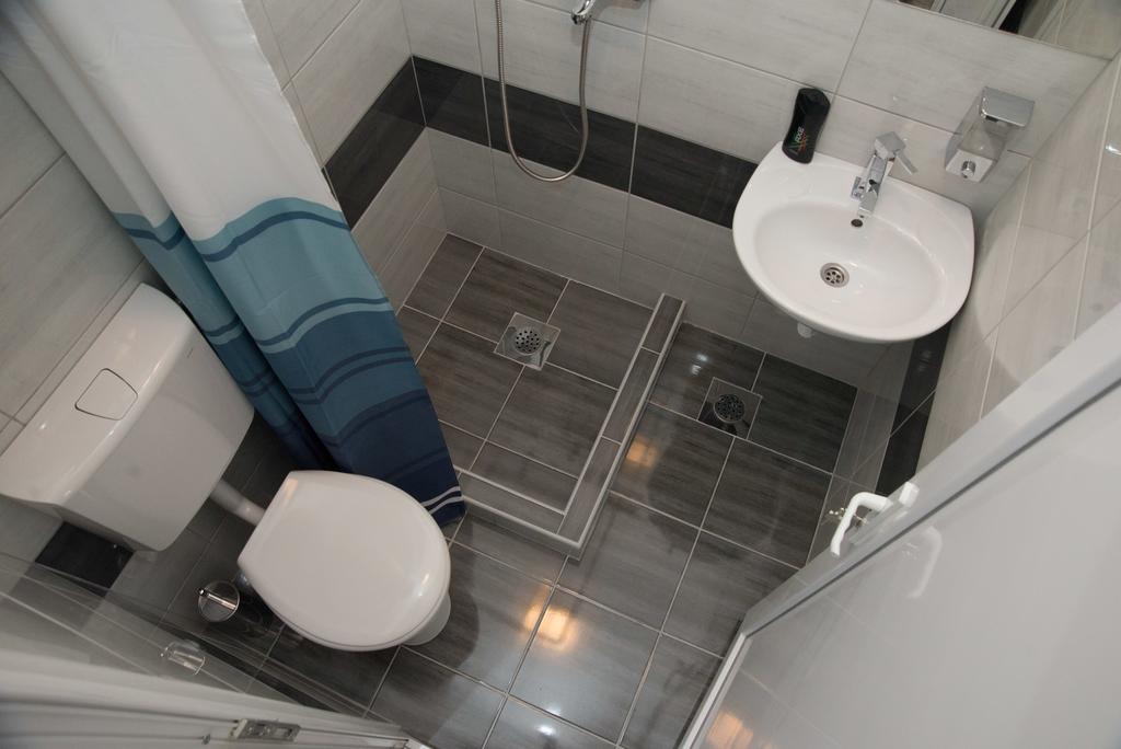 Apartments Tila Требине Екстериор снимка