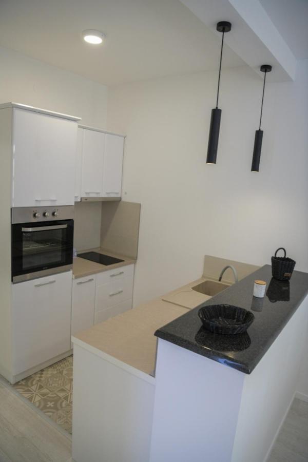 Apartments Tila Требине Екстериор снимка
